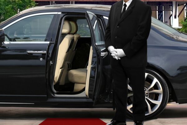 luxury airport transfer in Crawley