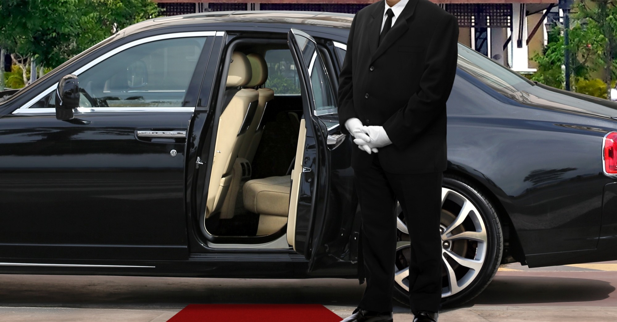 luxury airport transfer in Crawley